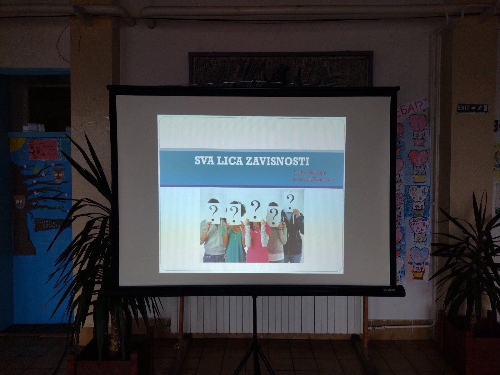 Dom zdravlja Gornji Milanovac Tim za promotivne aktivnosti povodom meseca posvećenosti borbi protiv svih vidova zavisnosti obišao osnovnu školu Sveti Sava