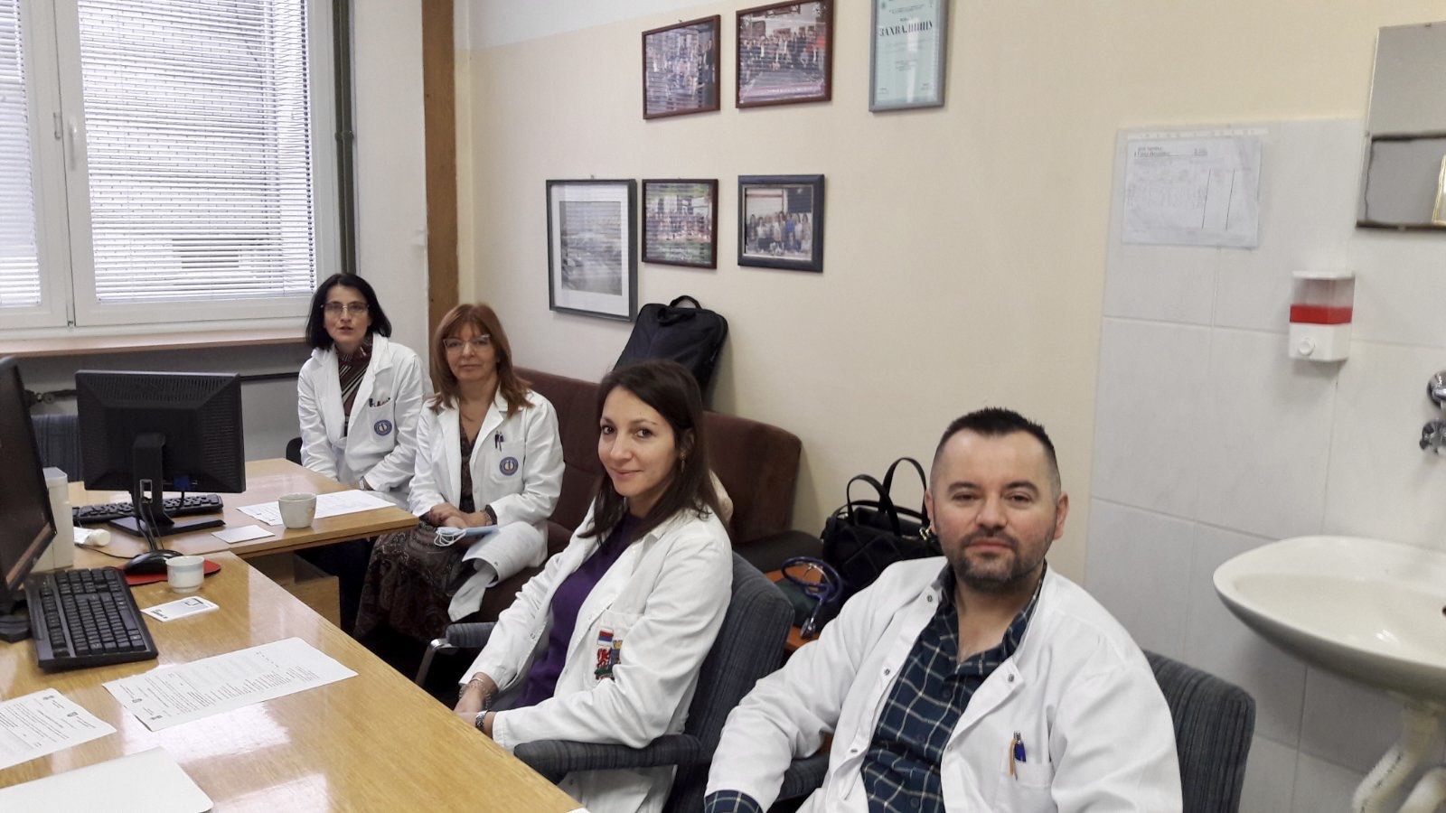 Dom zdravlja Gornji Milanovac U ponedeljak, 28.11.2022. godine, dr Ivanka Vukmanović - Bošnjak, spec. opšte medicine, je svojim kolegama u Službi za zdravstvenu zaštitu odraslih održala predavanja povodom Međunarodnog dana borbe protiv nasilja nad ženama.