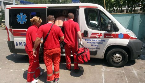 dom zdravlja saveti doma zdravlja Prehospitalni oblik  hitne pomoći ostvaruje se na primarnom nivou zravstvene zaštite preko Domova zdravlja i Zavoda za hitnu medicinsku pomoć